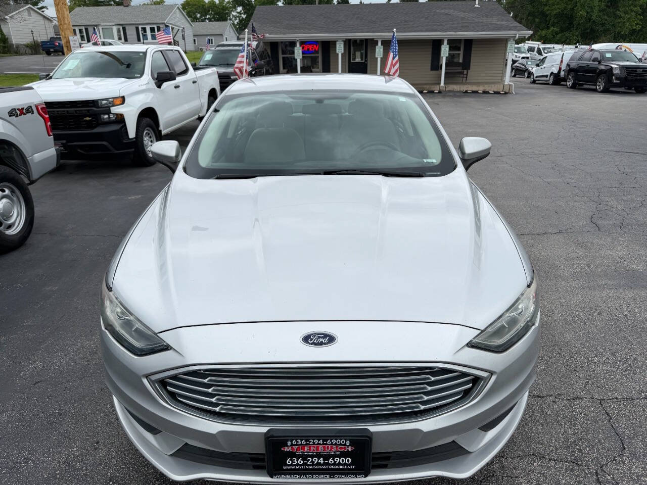 Used 2018 Ford Fusion S FWD image 3