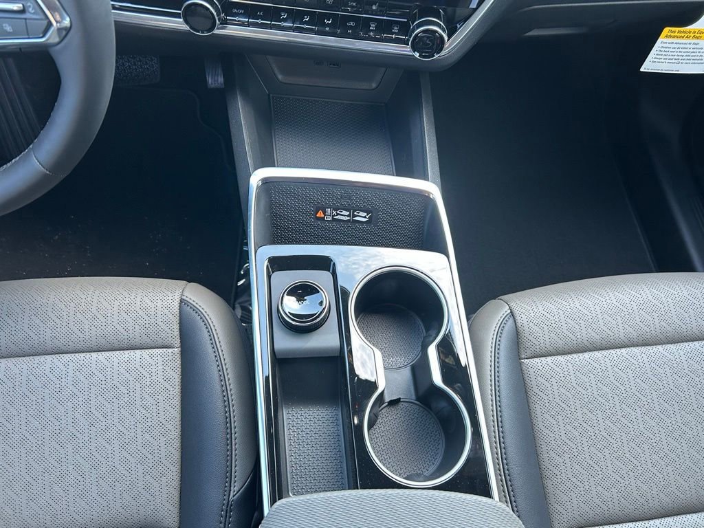 New 2026 Chevrolet Equinox LT w/ Convenience Package II image 18