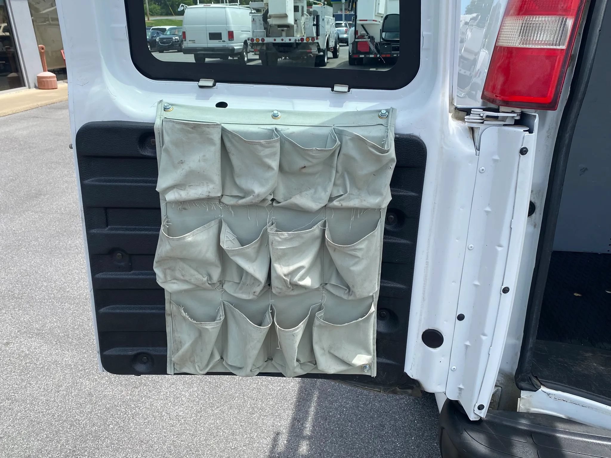 Used 2016 Chevrolet Express 2500 RWD image 24