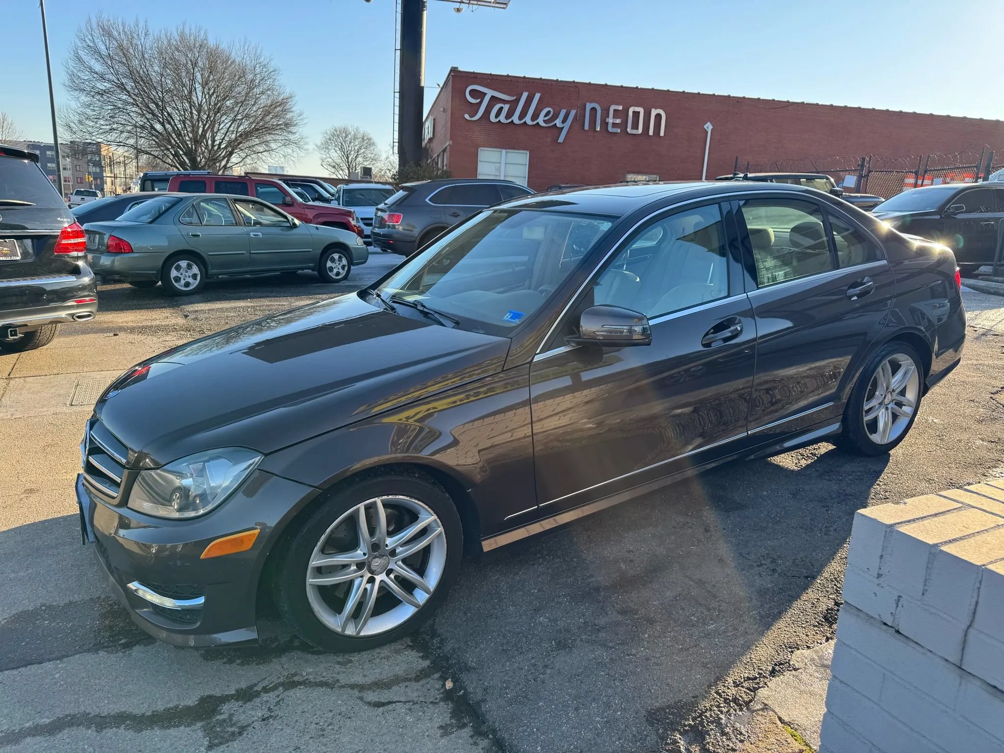 Used 2014 Mercedes-Benz C 300 4MATIC Sedan image 7