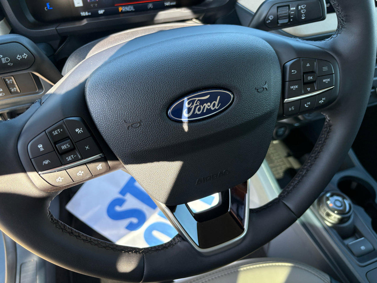 New 2025 Ford Maverick Lariat w/ 4K Tow Package image 14