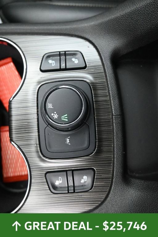 Used 2023 GMC Acadia SLT image 33