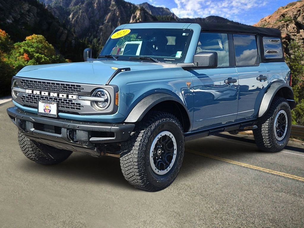 Used 2021 Ford Bronco Badlands w/ Sasquatch Package AWD/4WD image 2