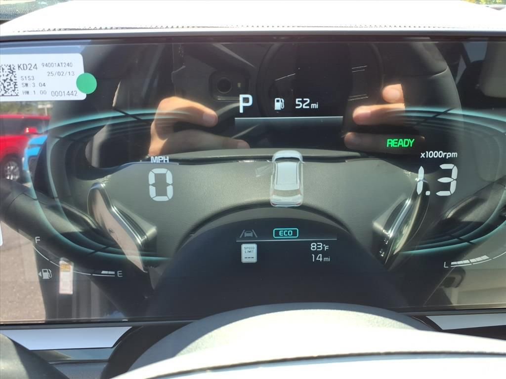 New 2025 Kia Niro EX image 18
