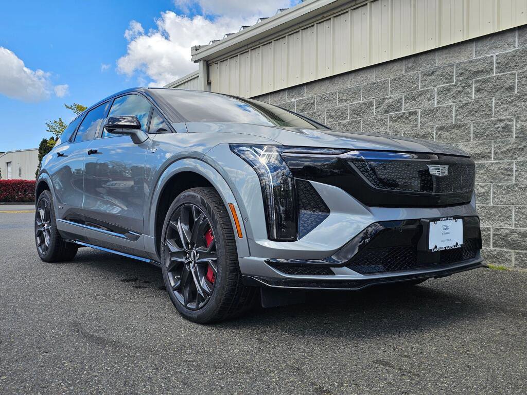 New 2026 Cadillac Optiq V AWD/4WD image 13