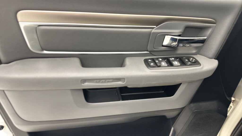Used 2016 RAM 1500 Lone Star AWD/4WD image 13