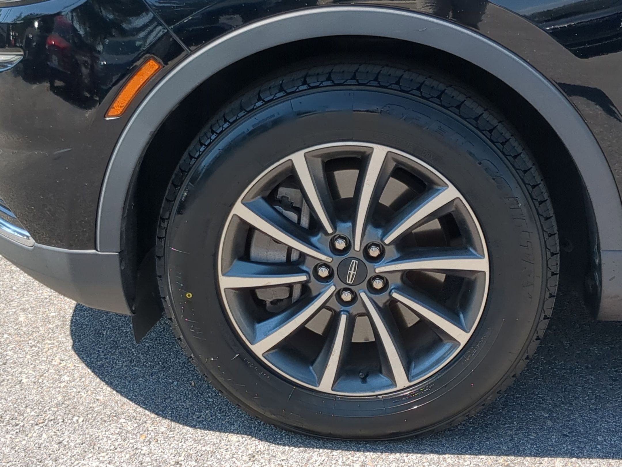 Used 2021 Lincoln Nautilus FWD image 9
