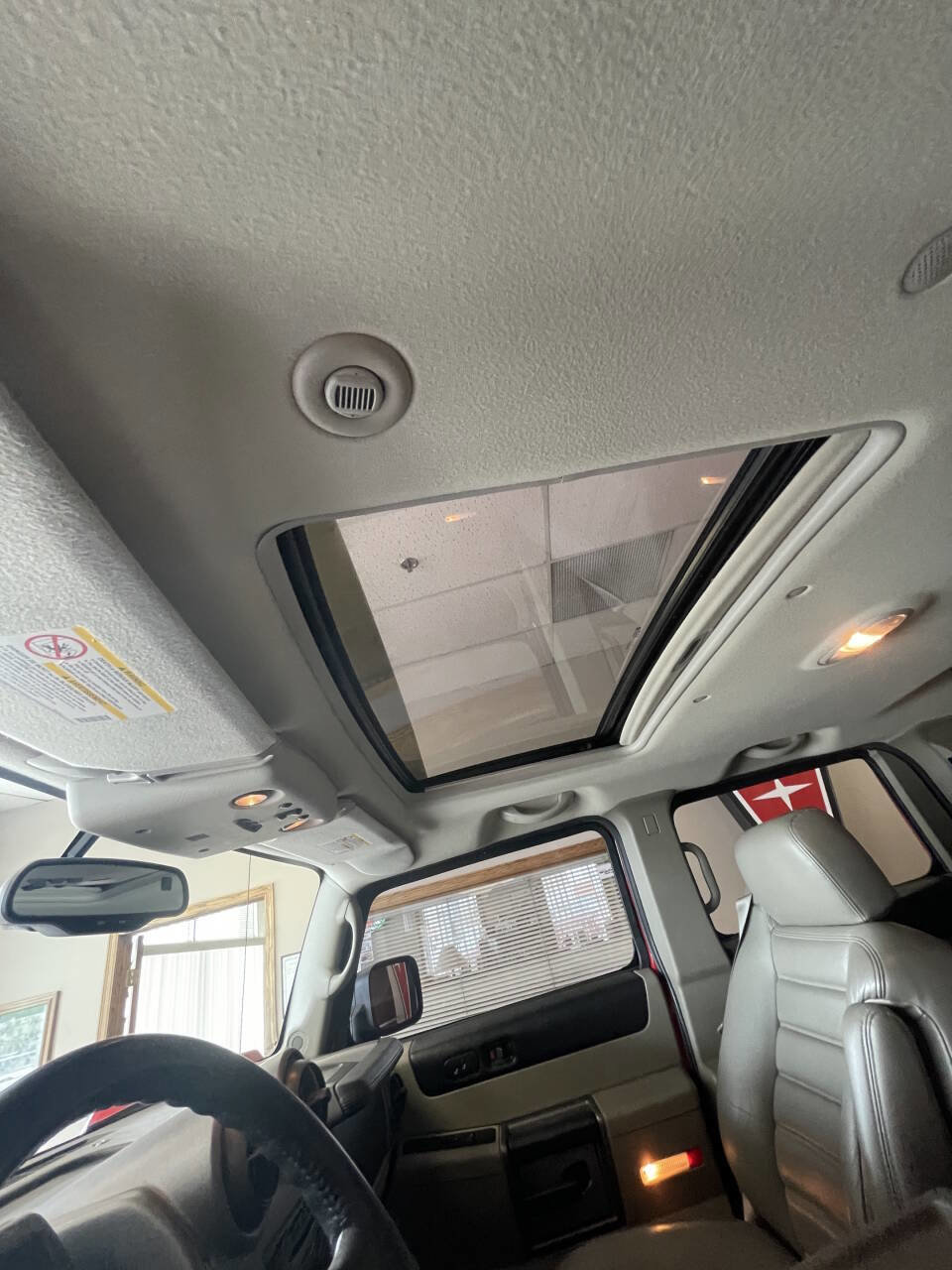 Used 2004 HUMMER H2 AWD/4WD image 16