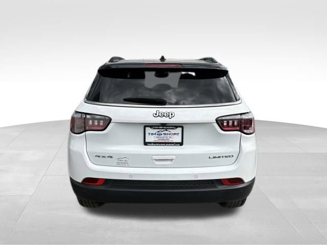 Used 2025 Jeep Compass Limited image 10