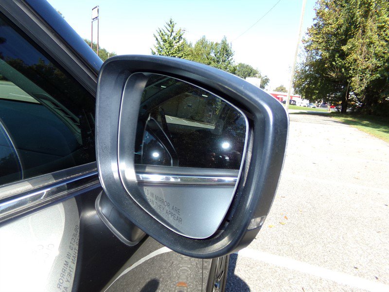 Used 2017 MAZDA CX-5 Touring w/ Preferred Equipment Package image 16