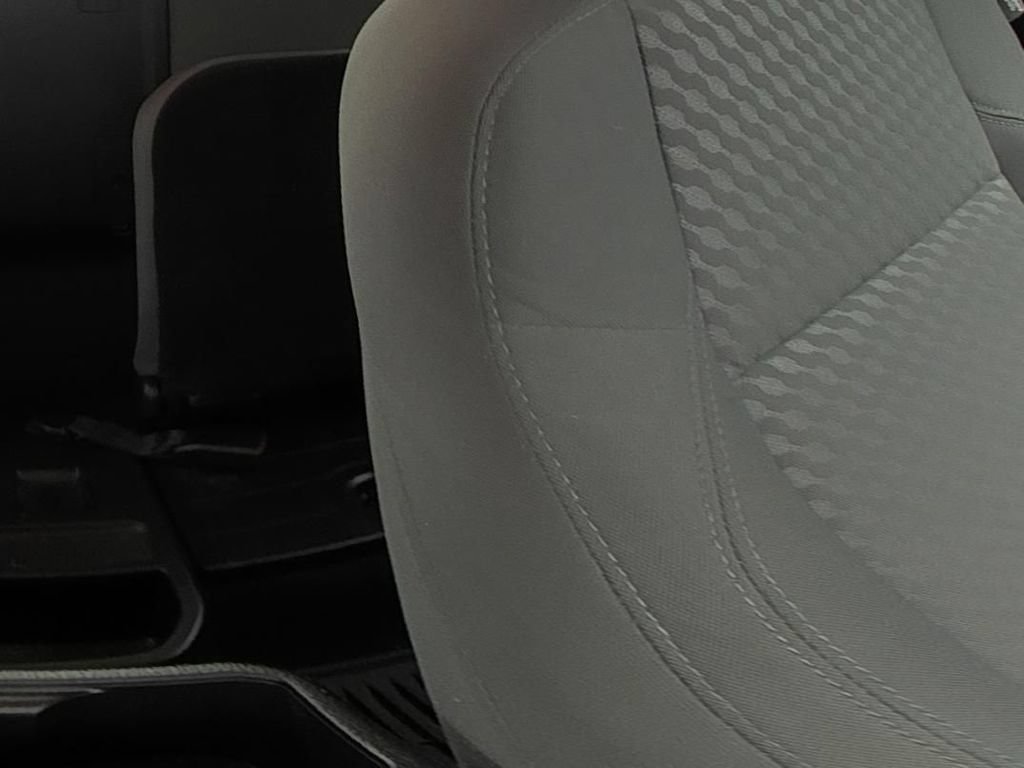 Used 2022 Toyota Tacoma SR5 RWD image 14