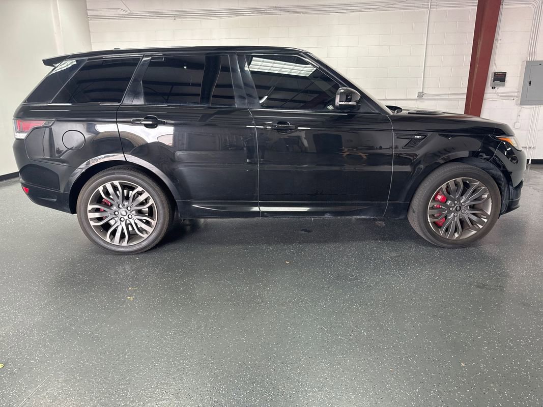 Used 2016 Land Rover Range Rover Sport HST image 3