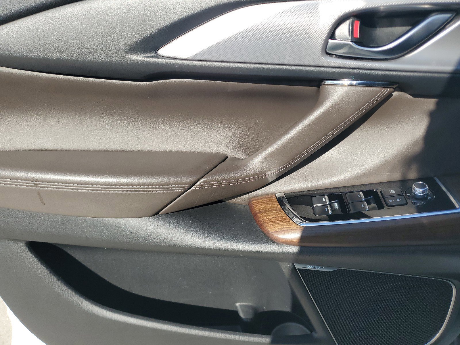 Used 2022 MAZDA CX-9 Signature image 16