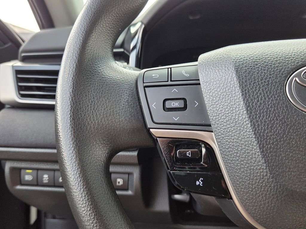 Certified 2025 Toyota Camry LE FWD image 22