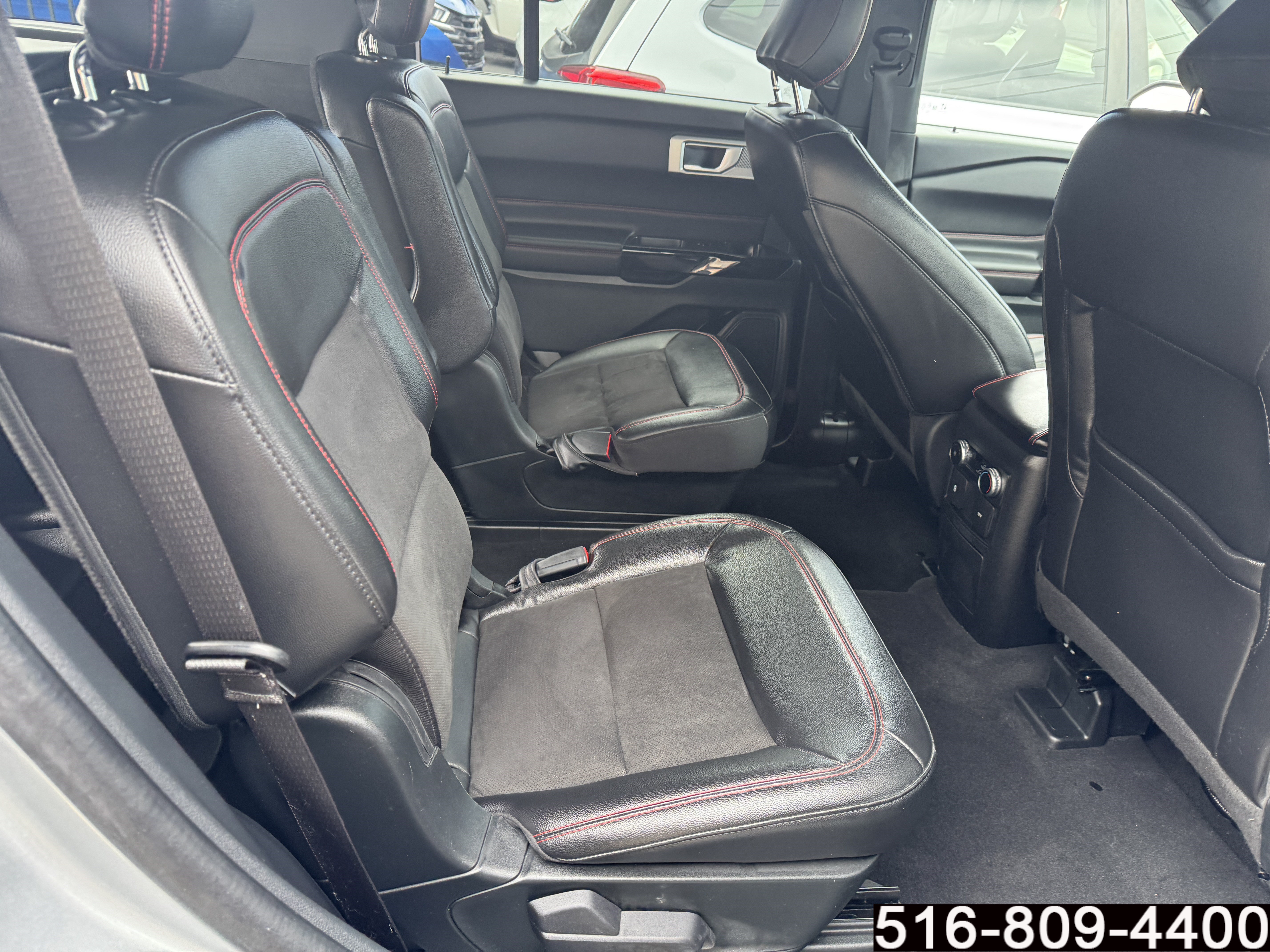 Used 2023 Ford Explorer ST-Line w/ Class IV Trailer Tow Package AWD/4WD image 31
