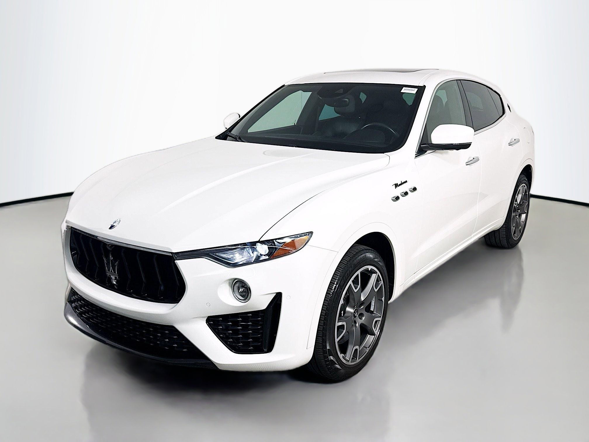 Used 2023 Maserati Levante Modena image 4