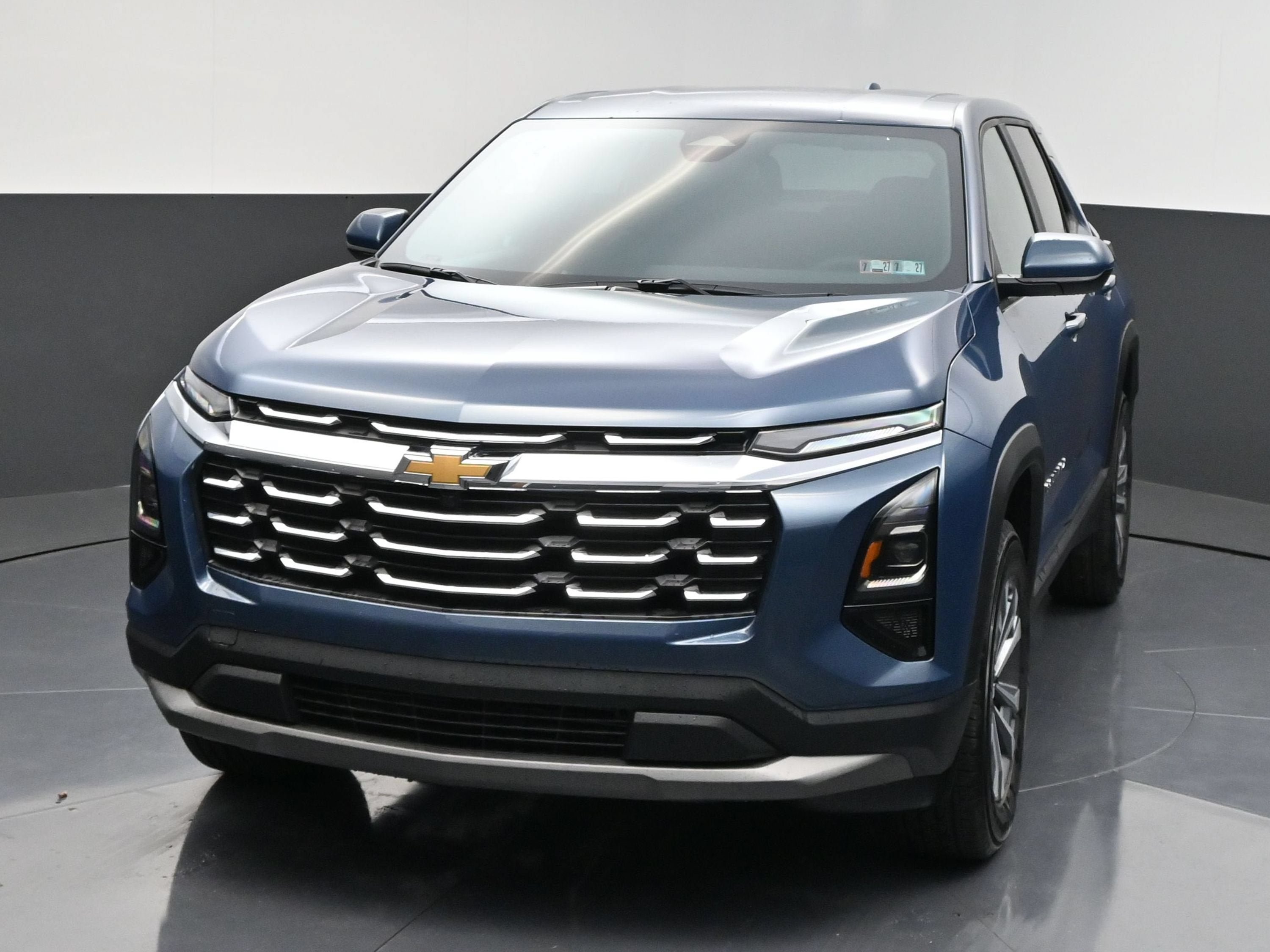 New 2027 Chevrolet Equinox LT FWD image 4