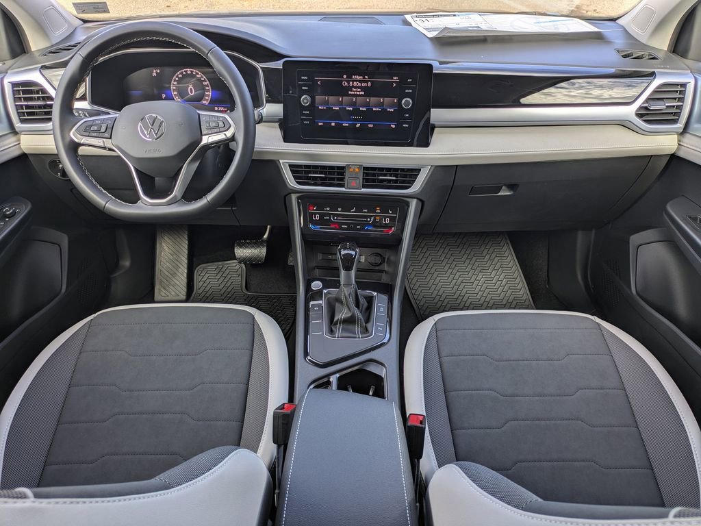 New 2026 Volkswagen Taos SE image 15