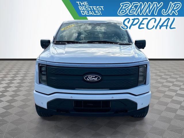 Used 2025 Ford F150 Lightning Flash image 2