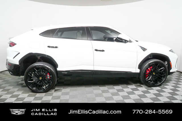 Used 2025 Lamborghini Urus SE image 2