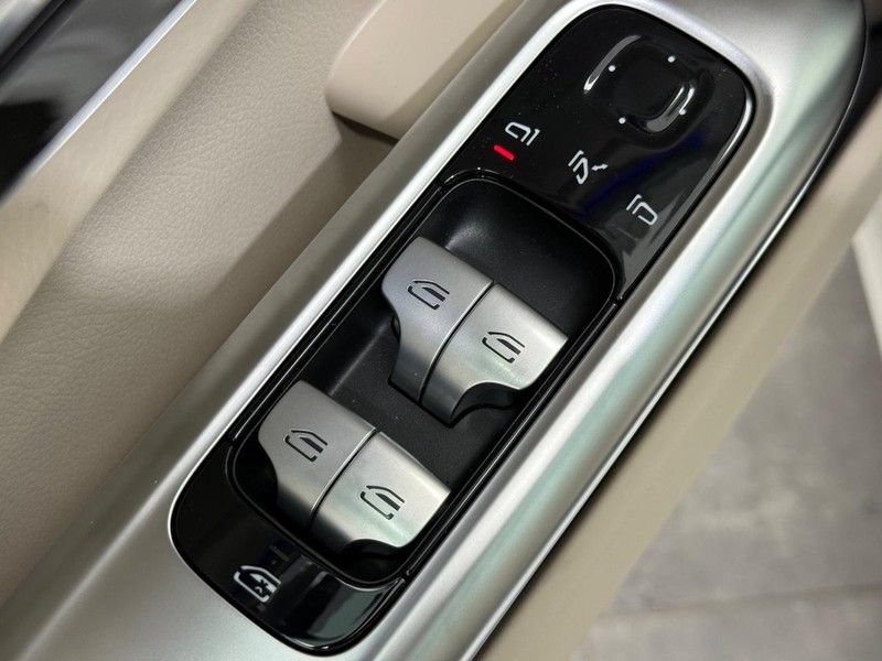 New 2026 Mercedes-Benz C 300 4MATIC Sedan image 13