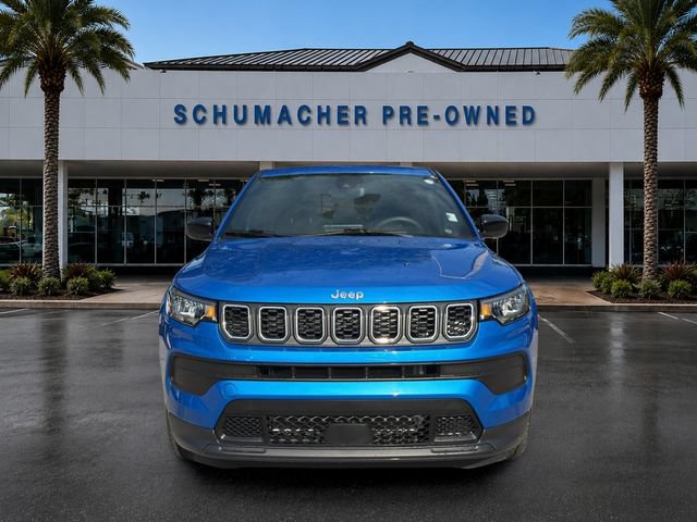 Used 2025 Jeep Compass Sport AWD/4WD image 2