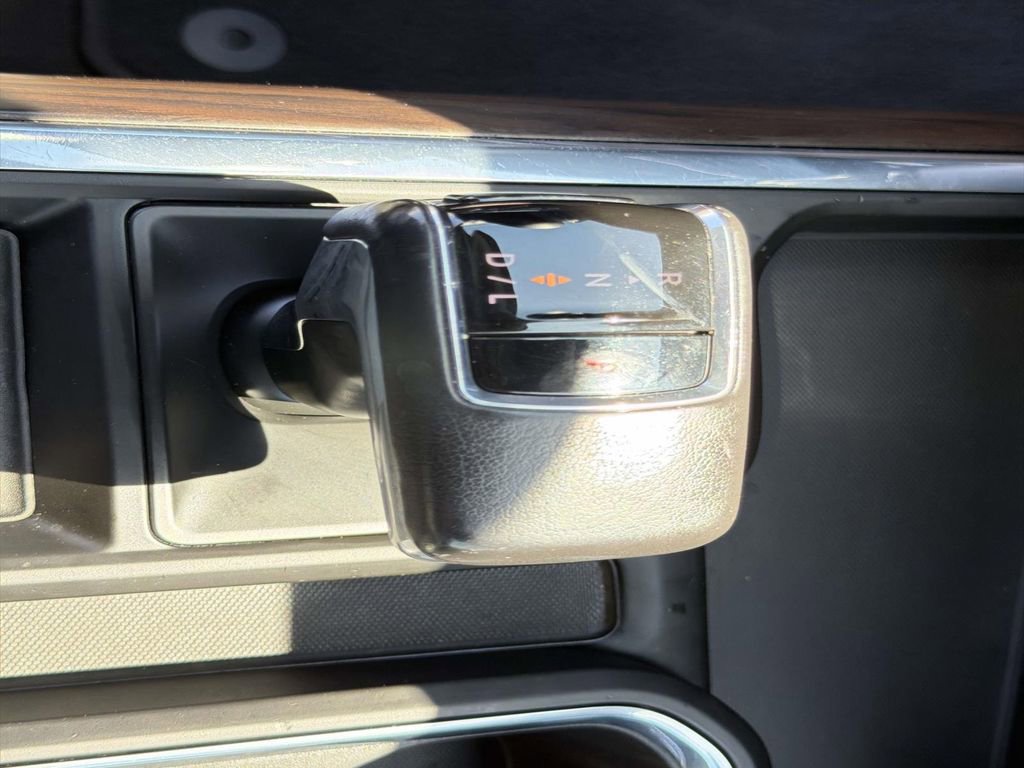 Used 2022 GMC Sierra 1500 SLT w/ SLT Convenience Package AWD/4WD image 33