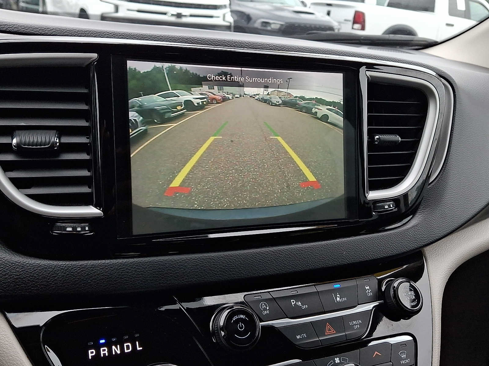 Certified 2023 Chrysler Pacifica Touring-L FWD image 21