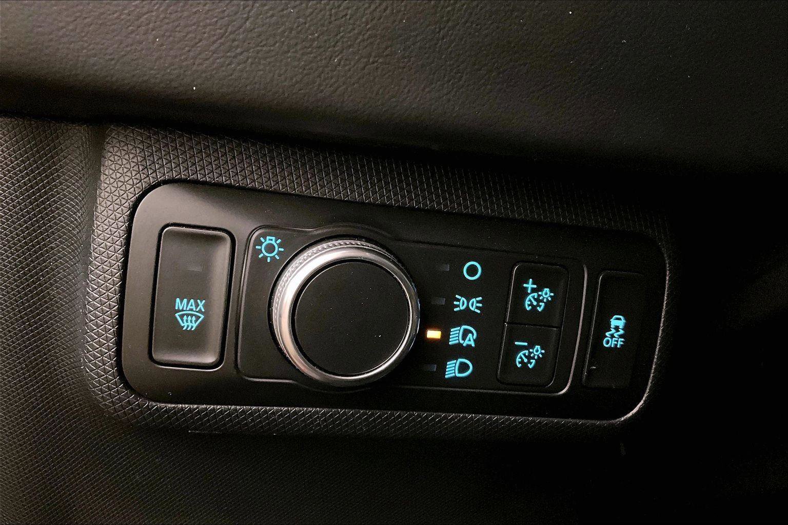 Used 2022 Ford Mustang Mach-E Select image 30