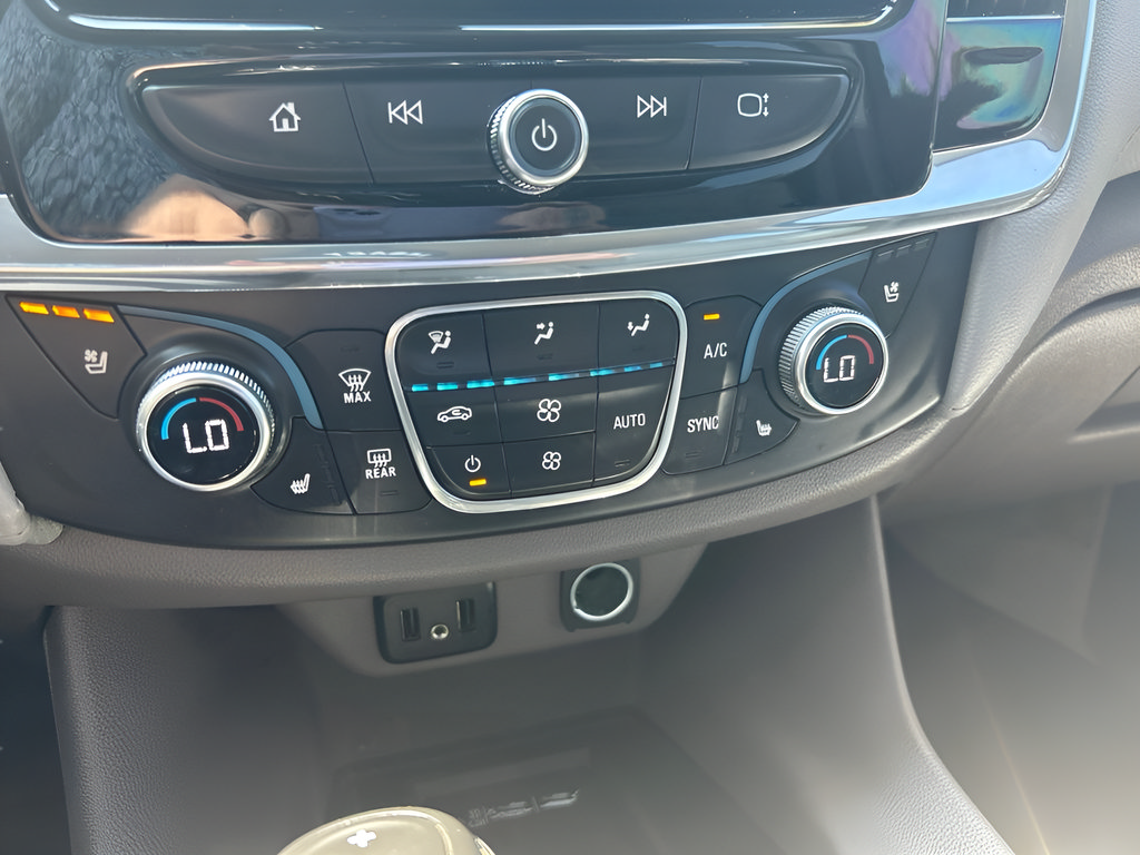 Used 2019 Chevrolet Traverse Premier AWD/4WD image 19