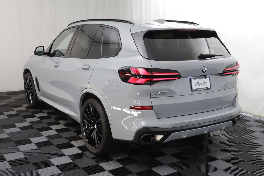Used 2024 BMW X5 xDrive40i w/ M Sport Package AWD/4WD image 16