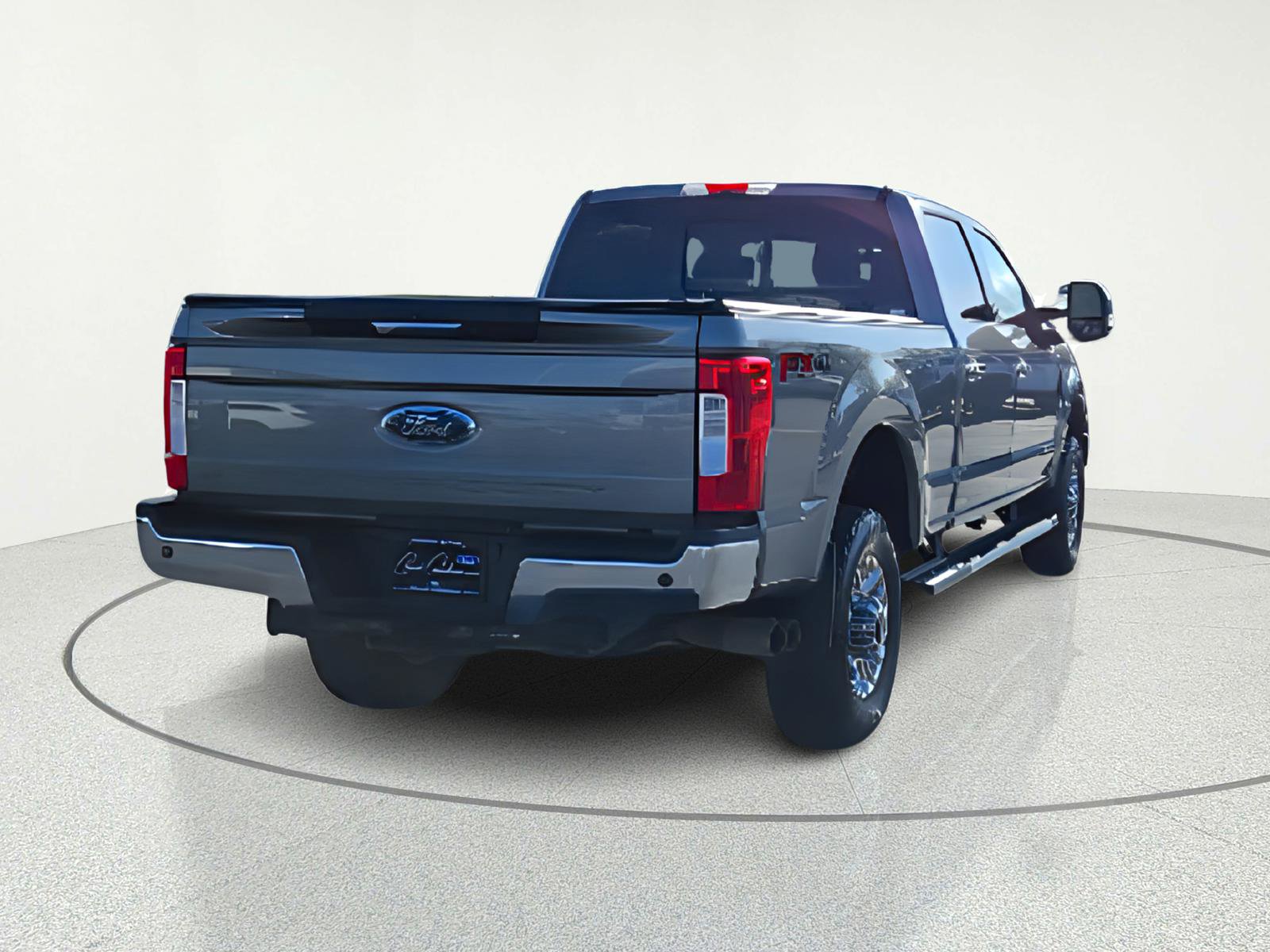 Used 2019 Ford F350 Lariat w/ Chrome Package image 7
