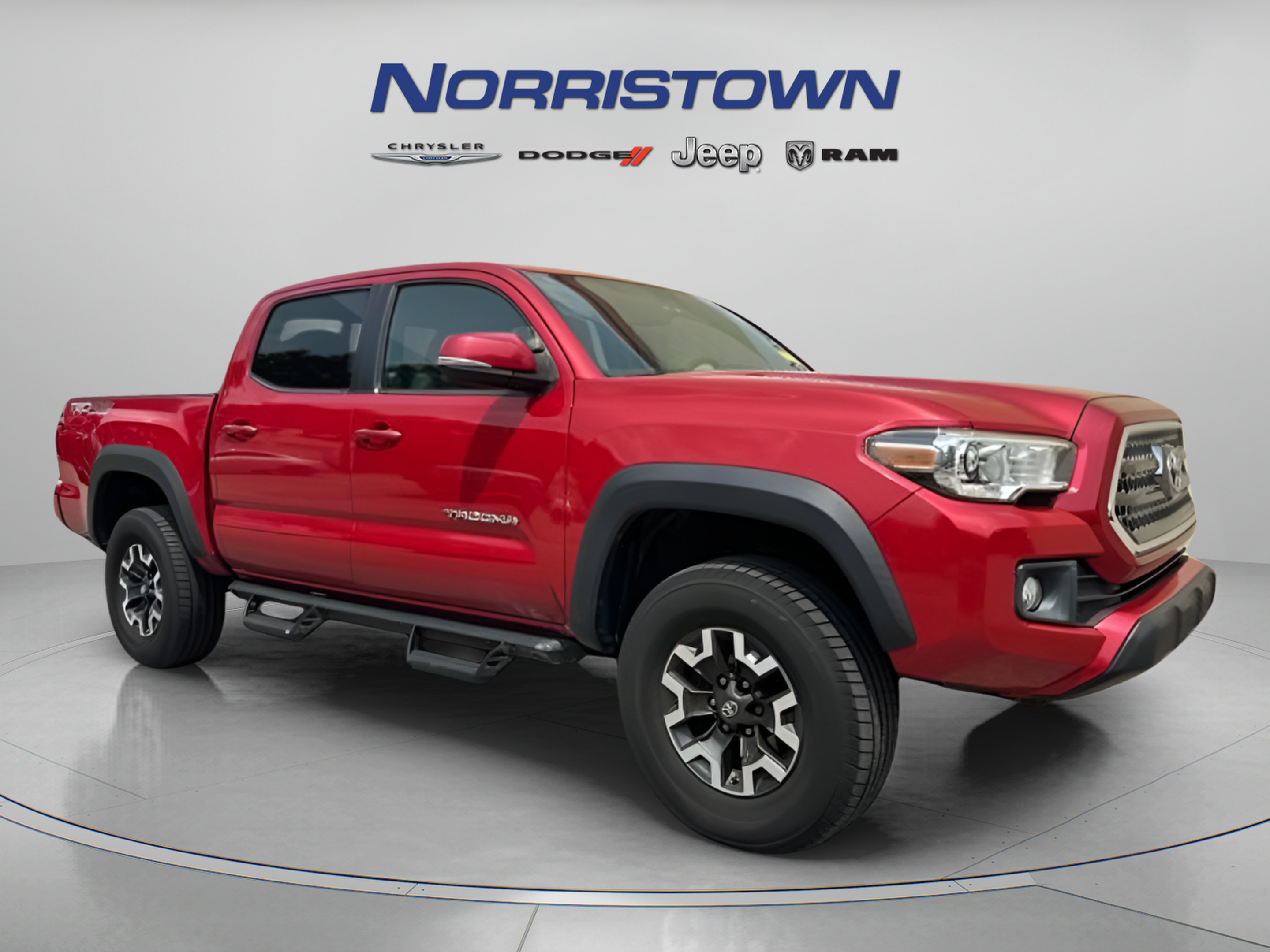 Used 2017 Toyota Tacoma TRD Off-Road w/ Premium & Technology Package AWD/4WD image 1