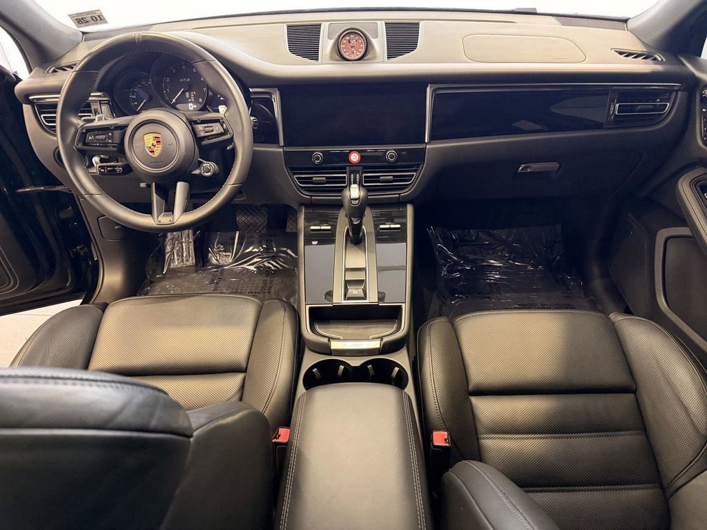 Certified 2024 Porsche Macan GTS AWD/4WD image 15