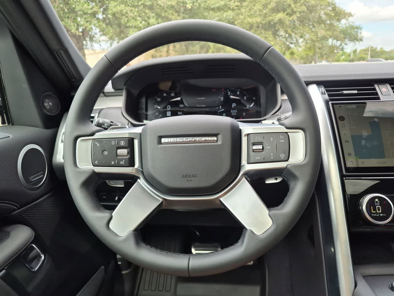 New 2026 Land Rover Discovery Limited Edition AWD/4WD image 25