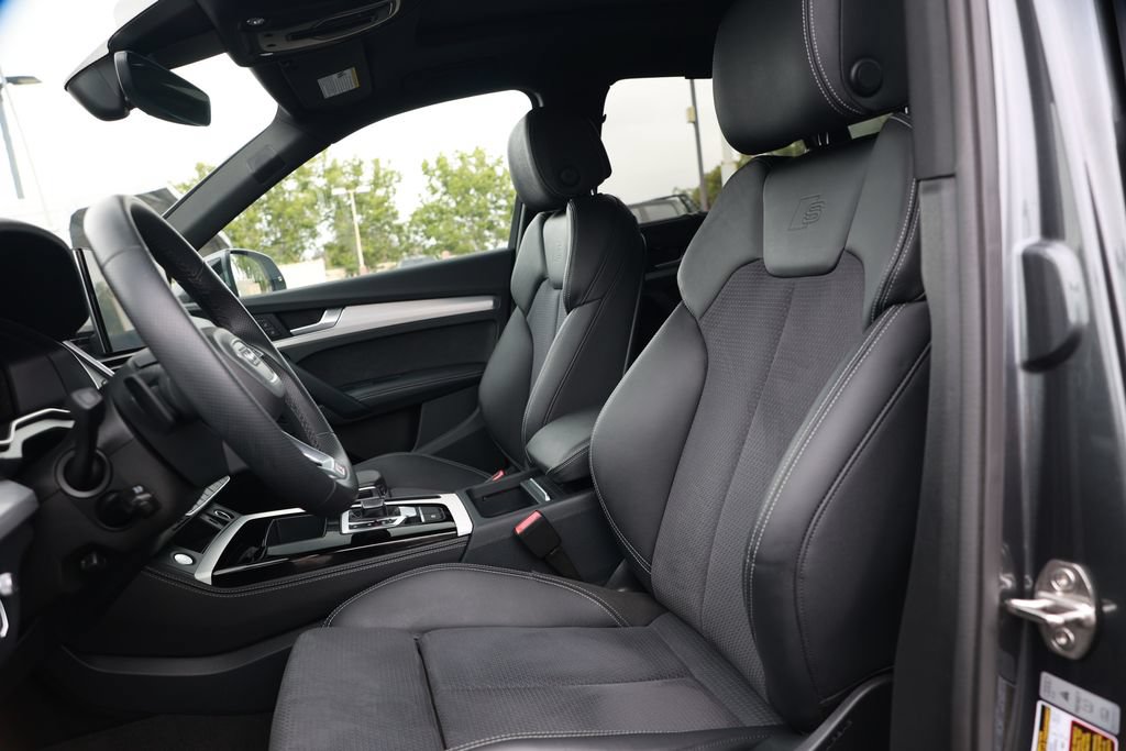 Used 2024 Audi Q5 e Prestige w/ Prestige Package AWD/4WD image 18