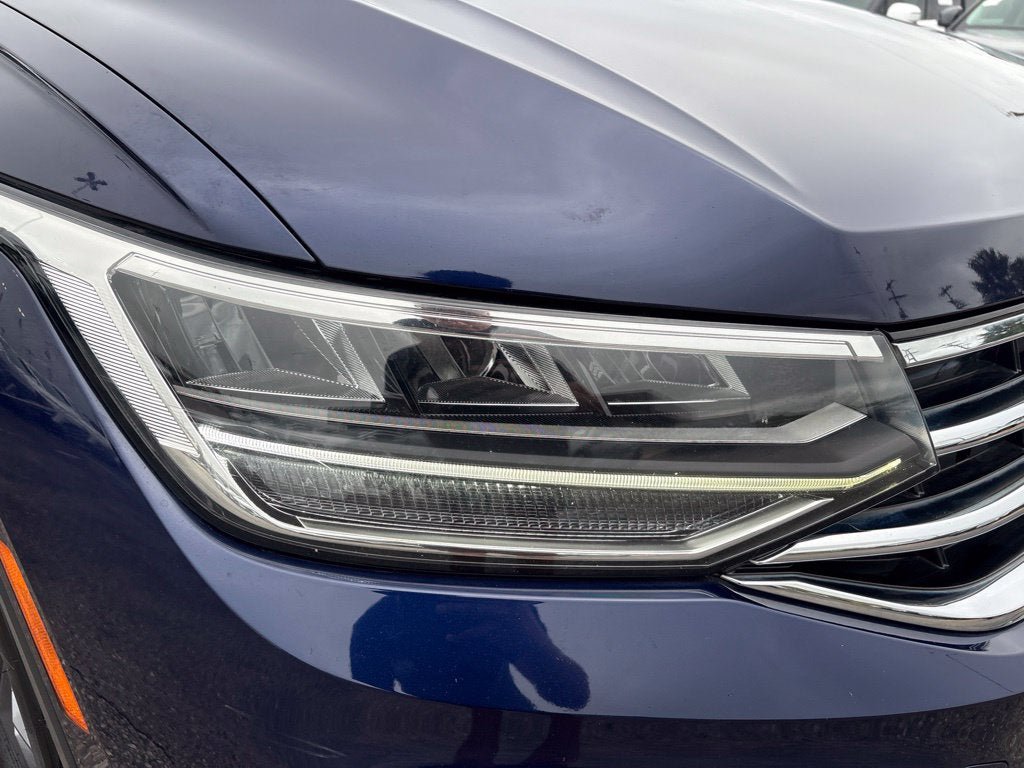 Used 2022 Volkswagen Tiguan SE AWD/4WD image 4