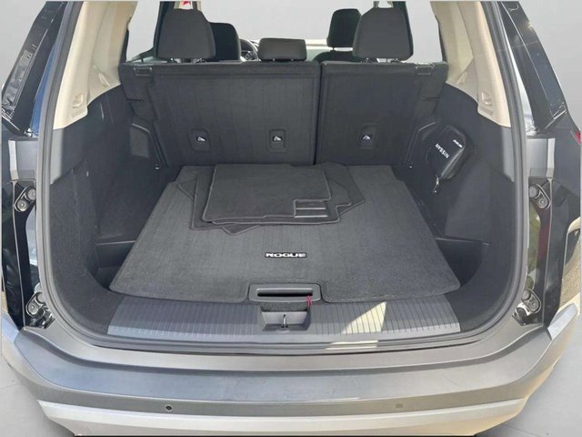 Used 2022 Nissan Rogue S image 9