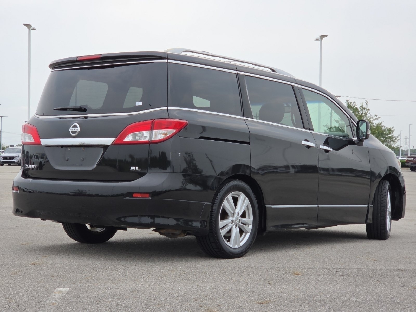 Used 2012 Nissan Quest SL w/ Bose Pkg FWD image 16