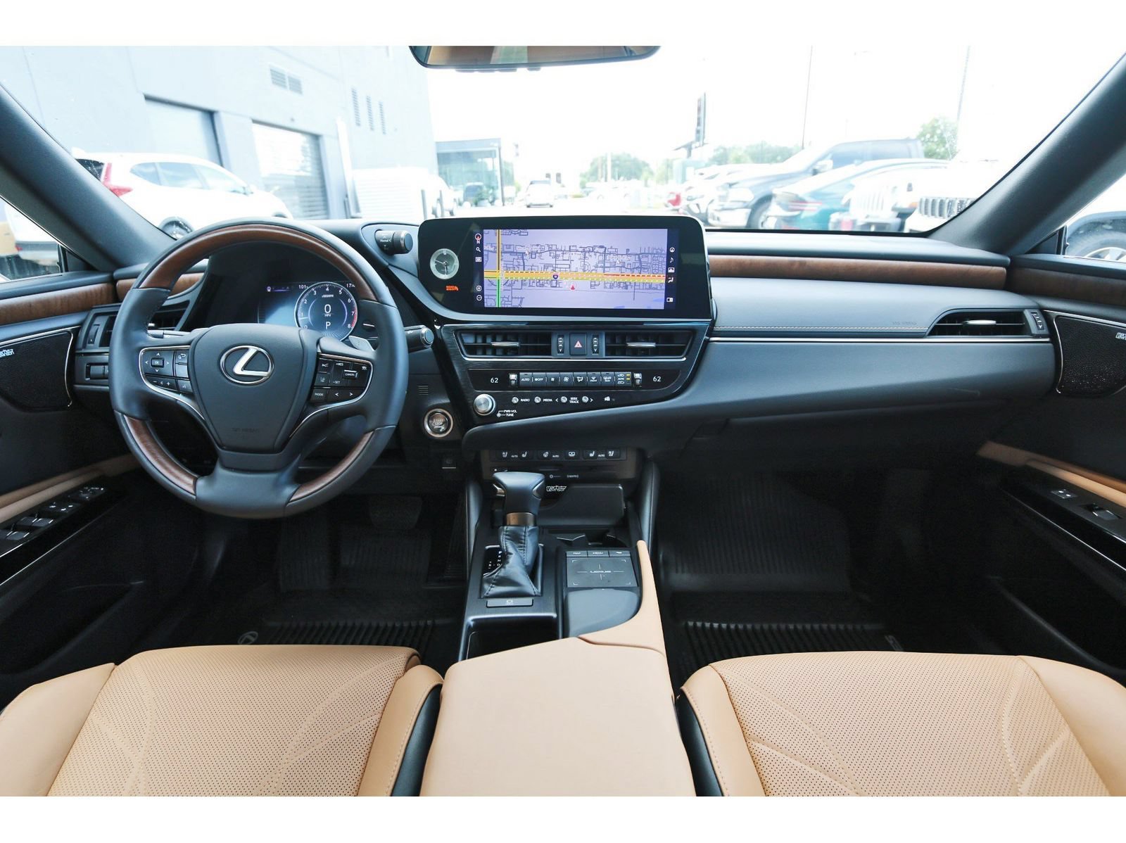 Used 2022 Lexus ES 350 Ultra Luxury w/ Accessory Package 2 FWD image 11