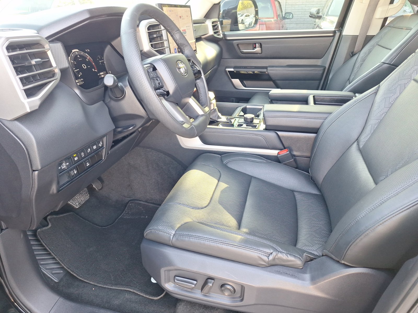 Used 2024 Toyota Tundra Limited w/ Power Package AWD/4WD image 16
