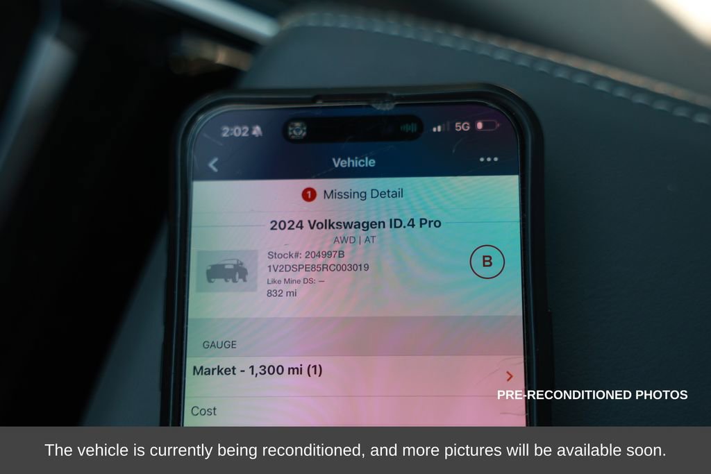 Used 2024 Volkswagen ID.4 Pro image 18