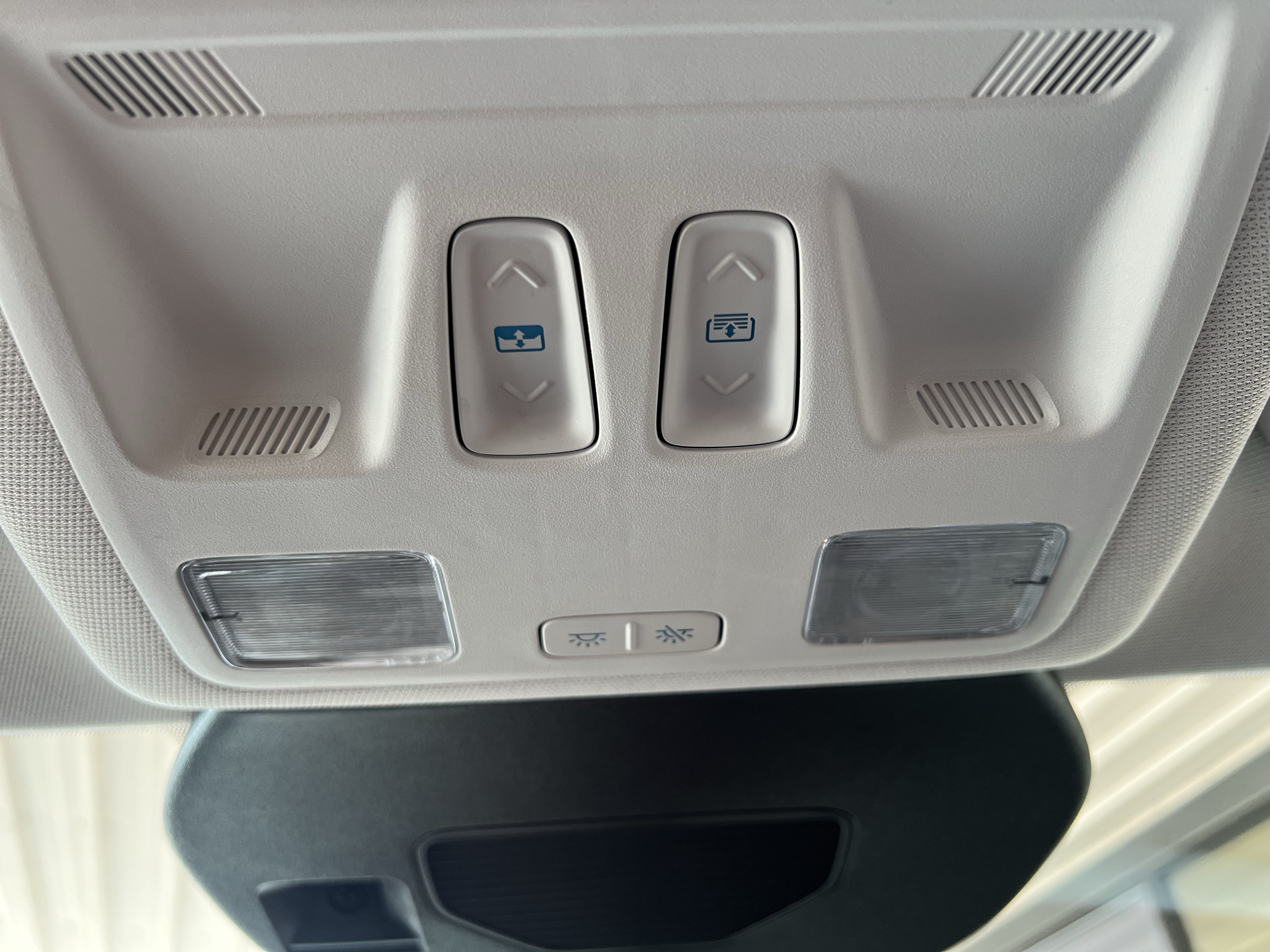 Used 2023 Ford Escape Platinum w/ Premium Technology Package AWD/4WD image 41