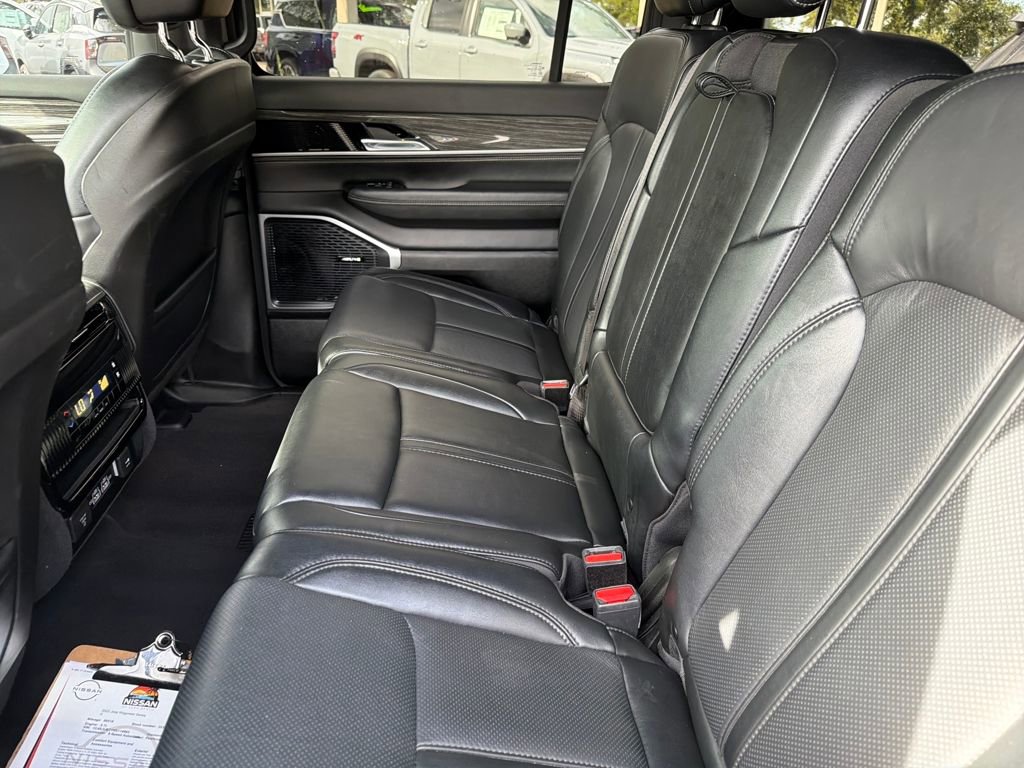 Used 2022 Jeep Wagoneer Series II image 31