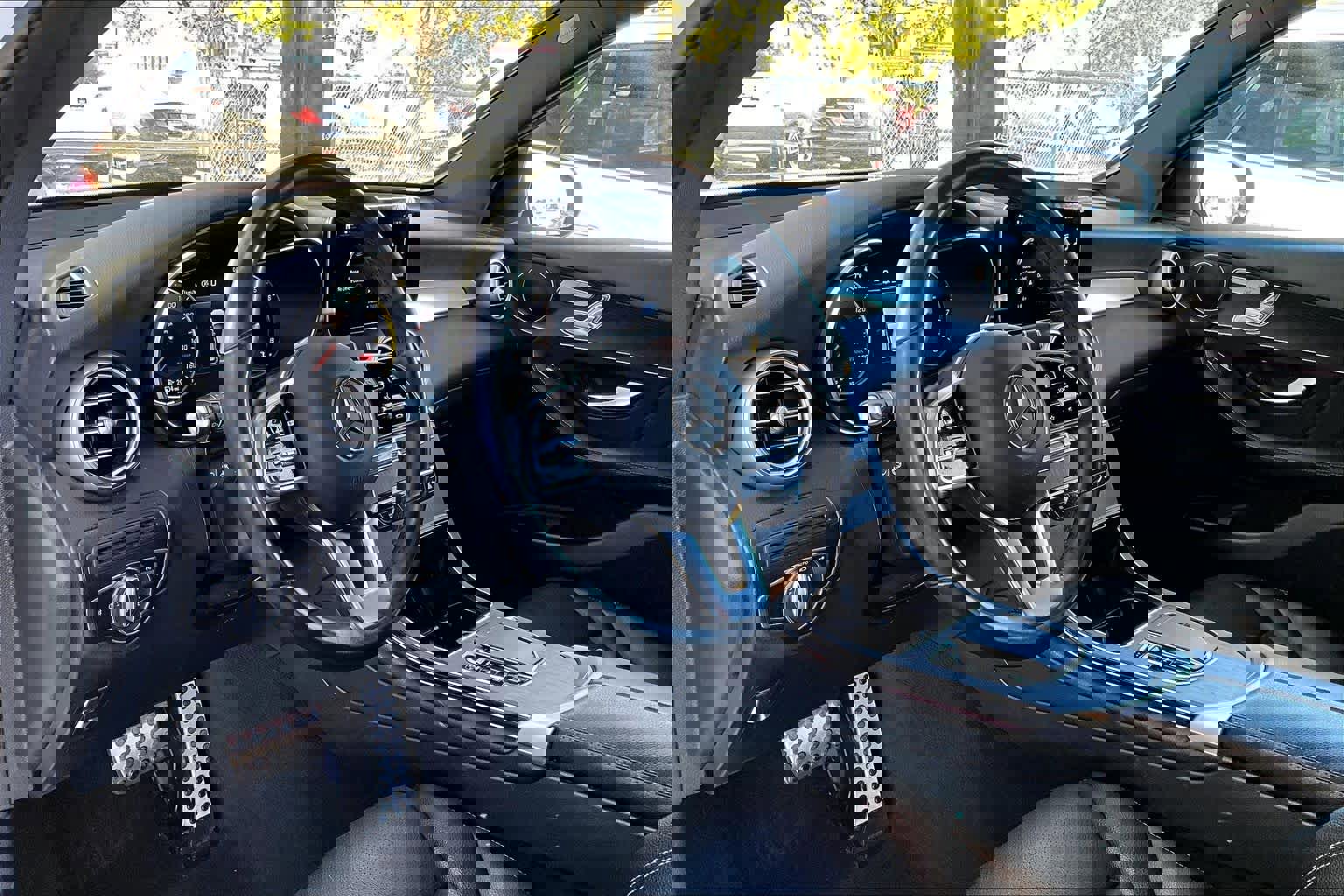 Certified 2022 Mercedes-Benz GLC 300 4MATIC image 17