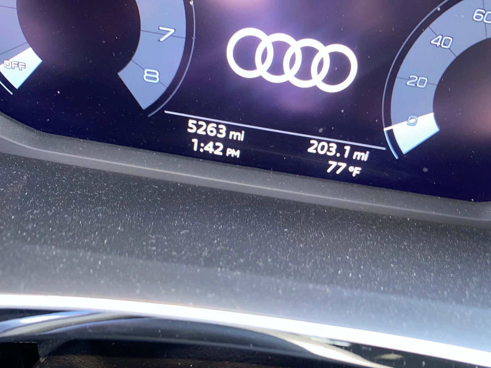 Used 2025 Audi Q3 2.0T Premium w/ Convenience Package image 3