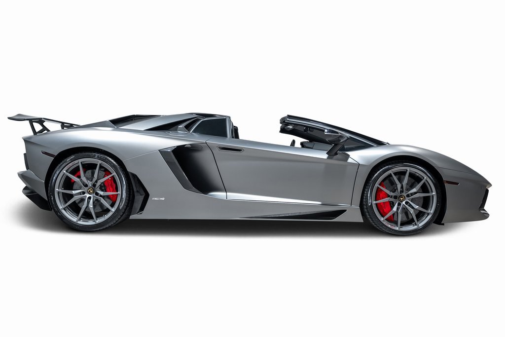 Used 2017 Lamborghini Aventador LP 700-4 image 21