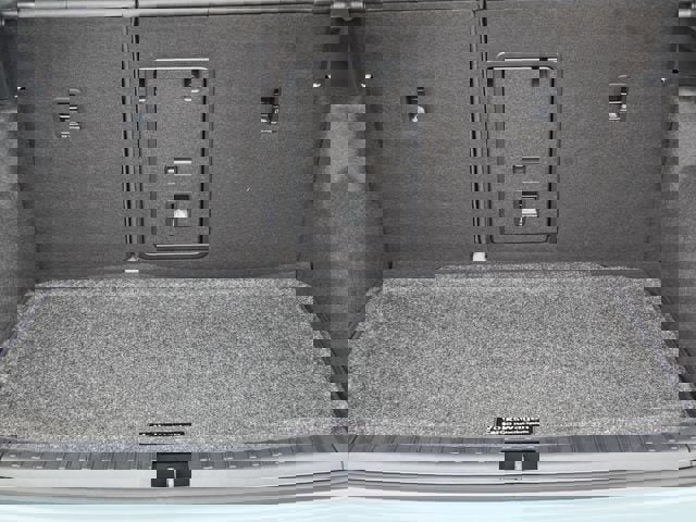 New 2025 Volkswagen Taos SE image 33