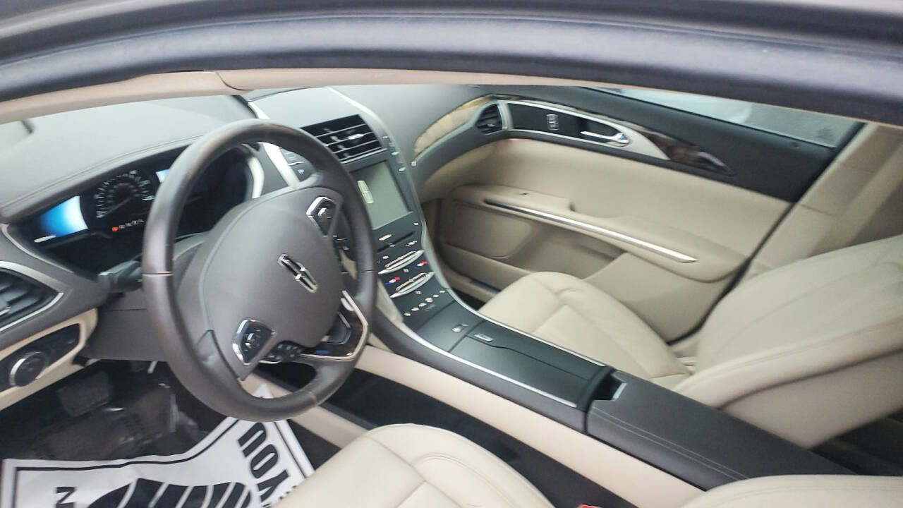 Used 2016 Lincoln MKZ Hybrid w/ Equipment Group 500A Select image 9