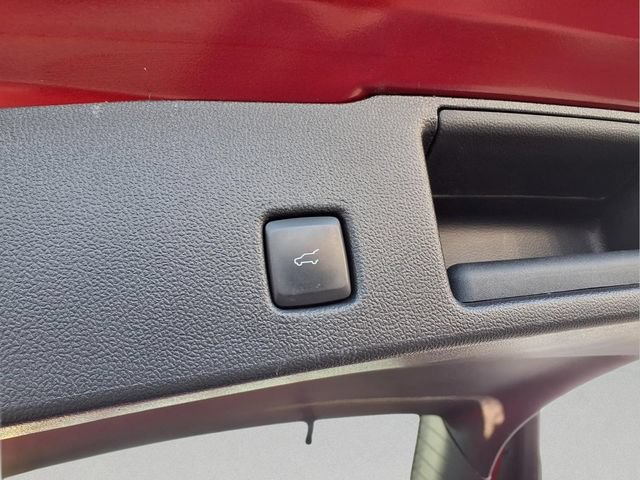 Used 2023 Ford Escape Platinum AWD/4WD image 11